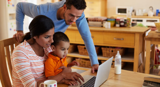 Family on laptop